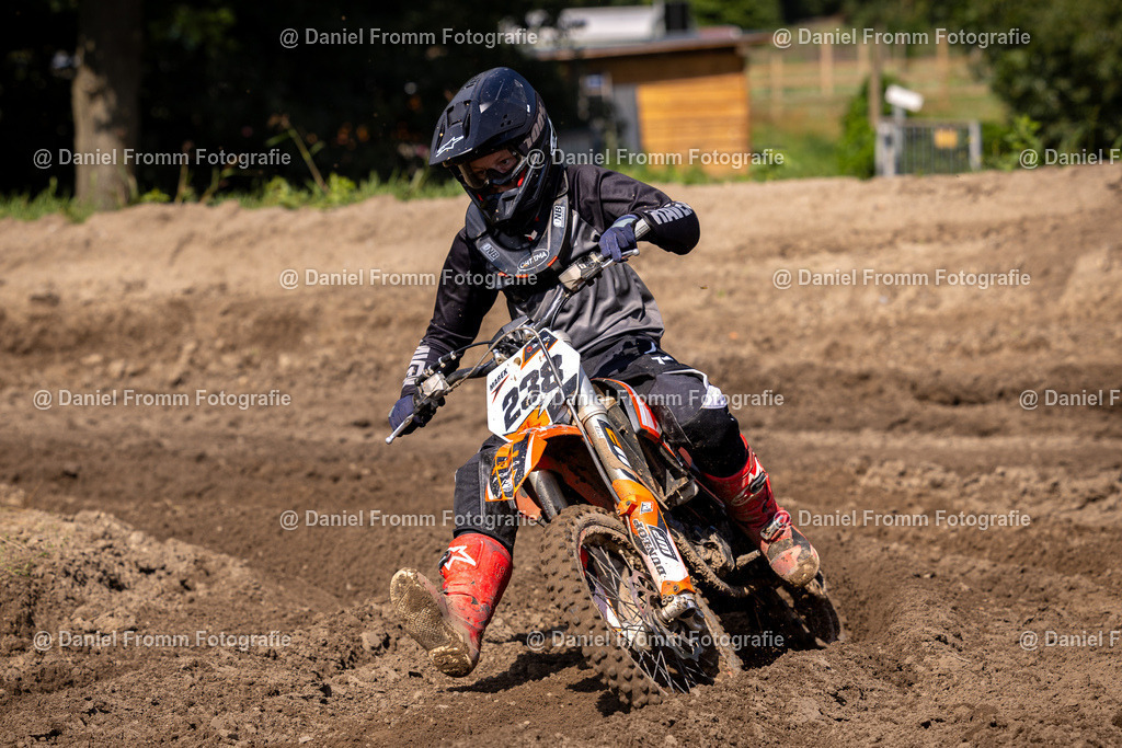 0V8A2509 | DanielFrommFotografie - Realisiert mit Pictrs.com