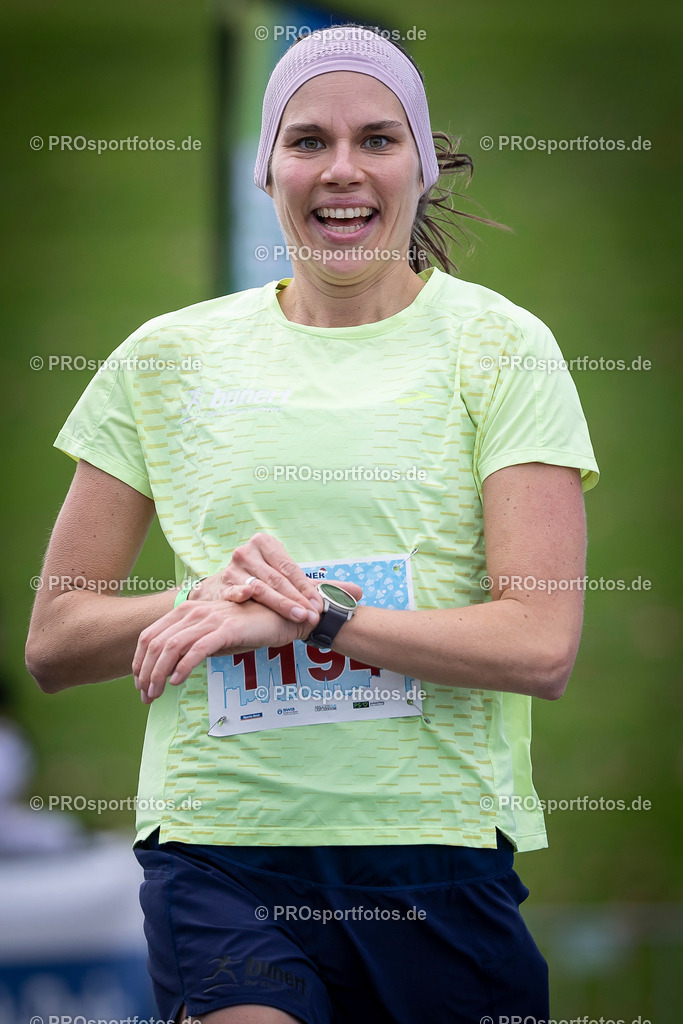Bonner Nikolauslauf in Bonn, 08.12.2024 | Impressionen vom Bonner Nikolauslauf am 08.12.2024 in Bonn (Freizeitpark Rheinaue). Foto: BEAUTIFUL SPORTS/Axel Kohring