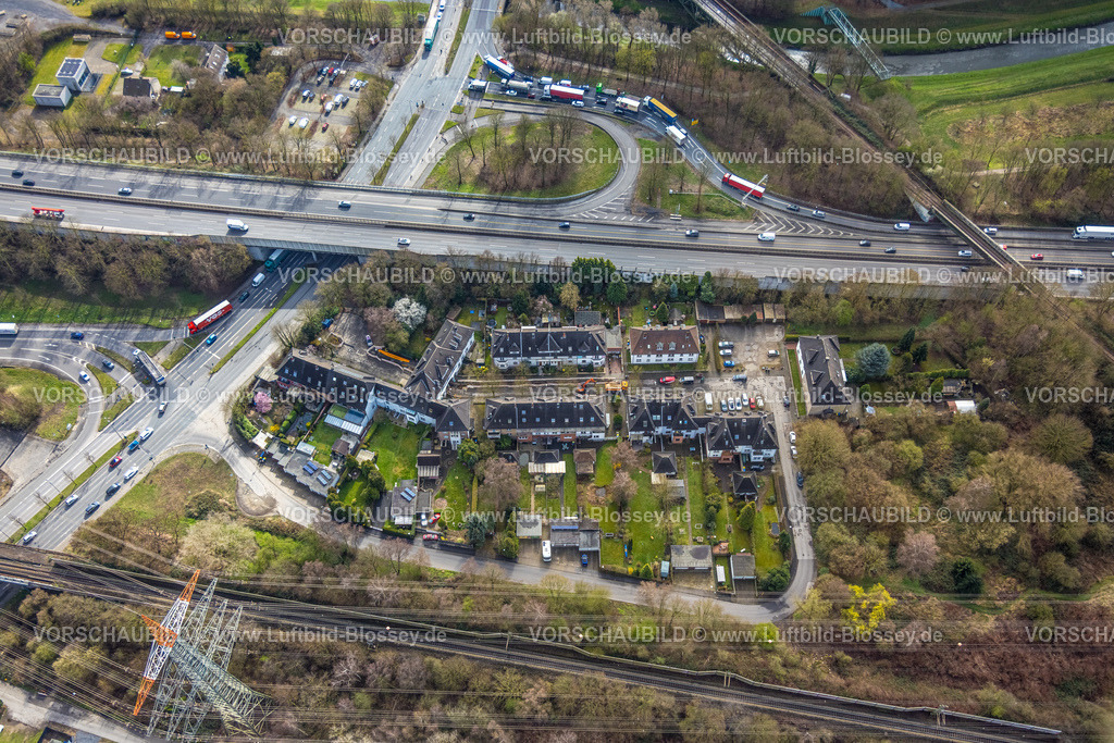 Bottrop260306240 | Luftbild, Wohnsiedlung Plankenschemm, Siedlungscharakter des Ruhrgebiets, Autobahn A42 Anschlussstelle Bottrop-Süd, Süd, Bottrop, Ruhrgebiet, Nordrhein-Westfalen, Deutschland