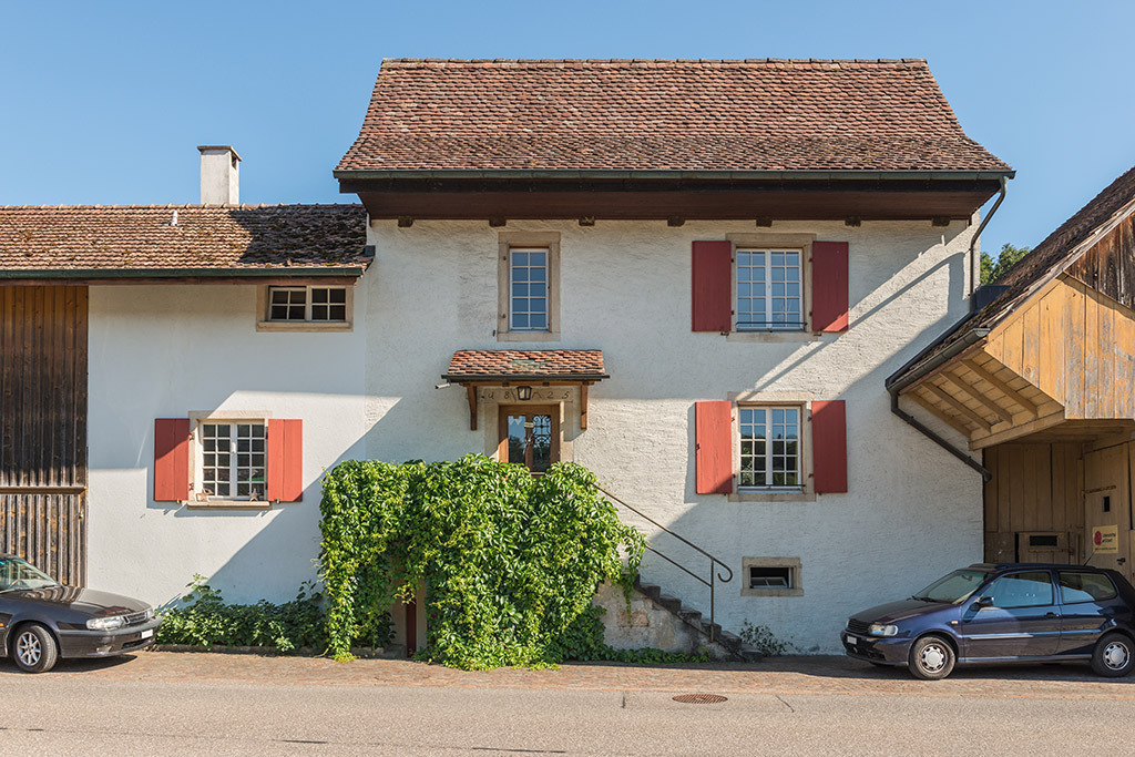 Ehemaliges Bauernhaus | in Lupsingen, Baselland, Schweiz - Realisiert mit Pictrs.com