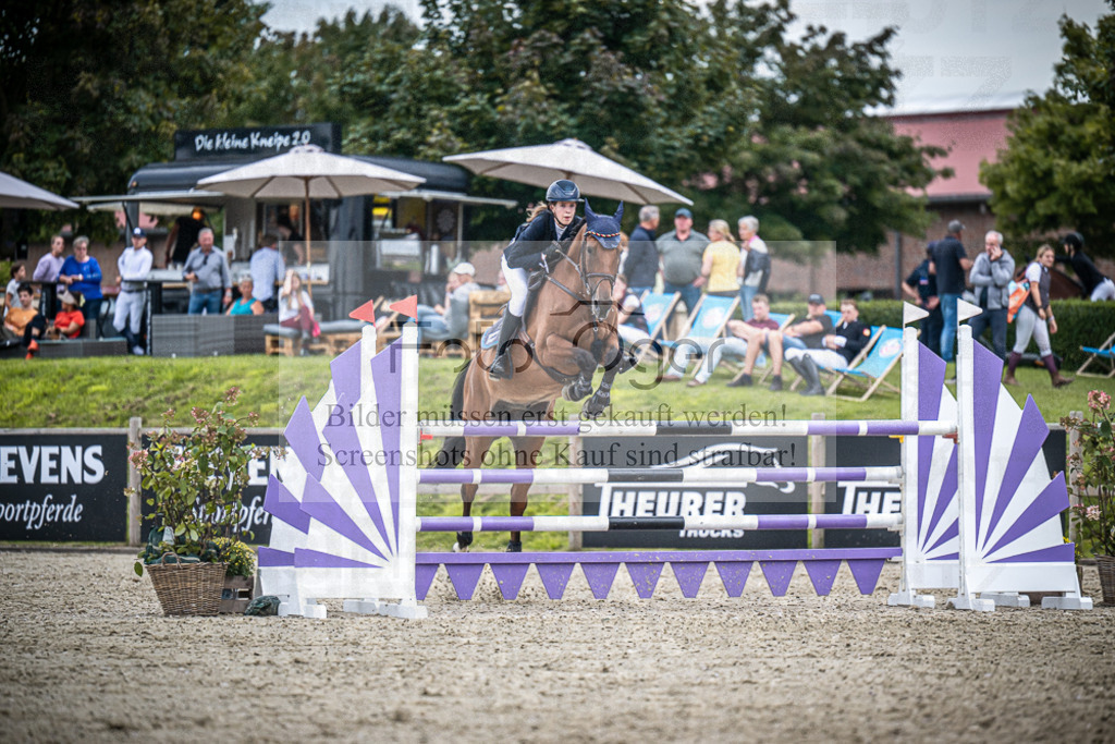 DOS_4879 | Entdecke hochwertige Reitturnierfotos von Foto Oger. Professionell, emotional und authentisch – jetzt Lieblingsmomente im Shop bestellen.Deutschlandweite Turnierfotografie. - Realisiert mit Pictrs.com