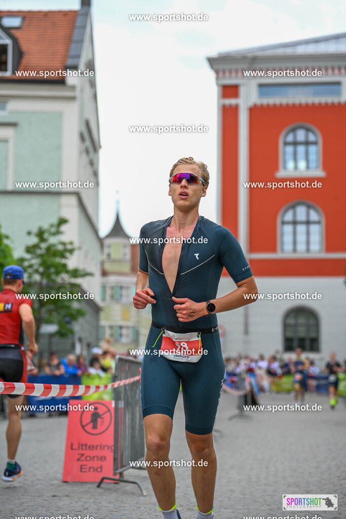 SZI_5867 | Stadttriathlon Erding 2025. #yourpictrs #sportshot_your_pictrs @Sportshotphotography #stadttriathlonerding Copyright: www.sportshot.de