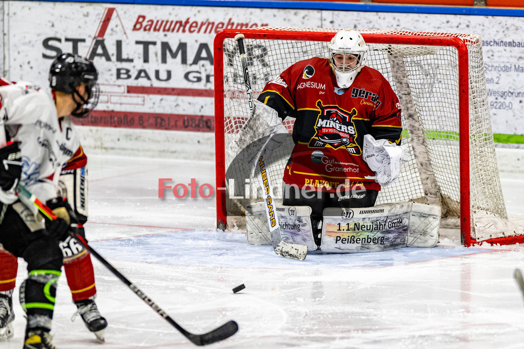 Bayernliga Eishockey Meisterrunde, TSV Peißenberg "Miners" gegen EHC Königsbrunn "Pinguines" am 17.2.23 in Peißenberg | Bayernliga Eishockey Meisterrunde, TSV Peißenberg "Miners" gegen EHC Königsbrunn "Pinguines" am 17.2.23 in Peißenberg