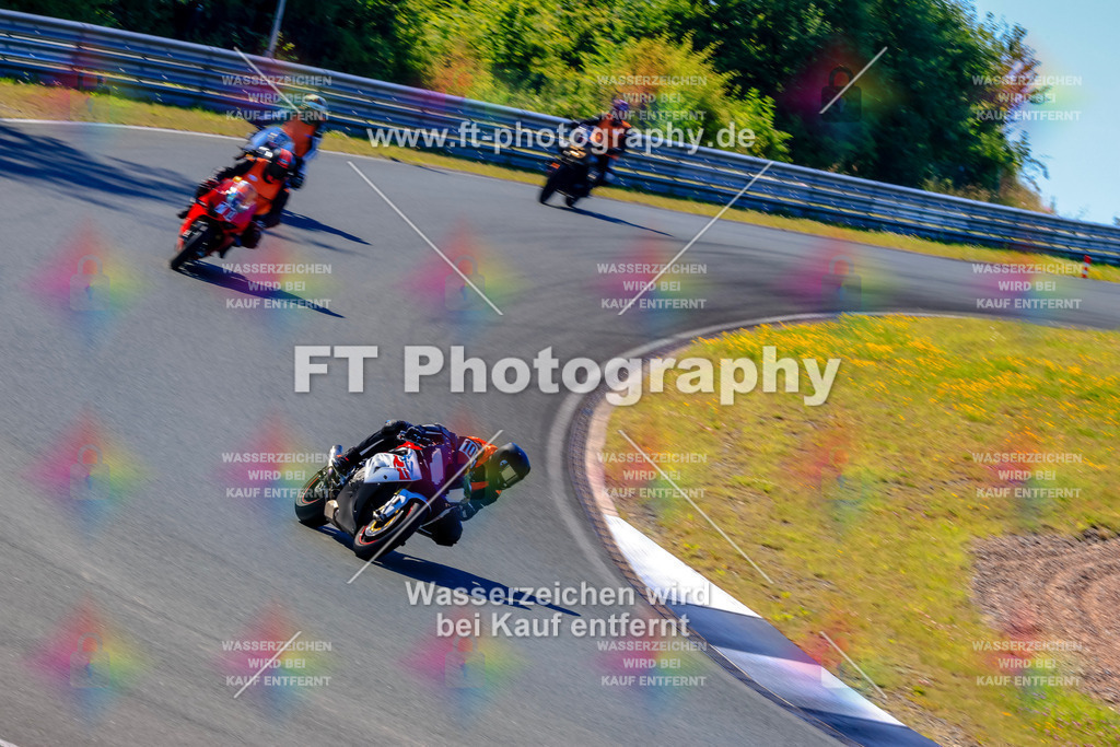 _TCM5668 | Hier findet Ihr Bilder von Touristenfahrten auf der Nürburgring Nordschleife oder von anderen Veranstaltungen die ich besucht habe. Viel Spass beim Durch Schauen 