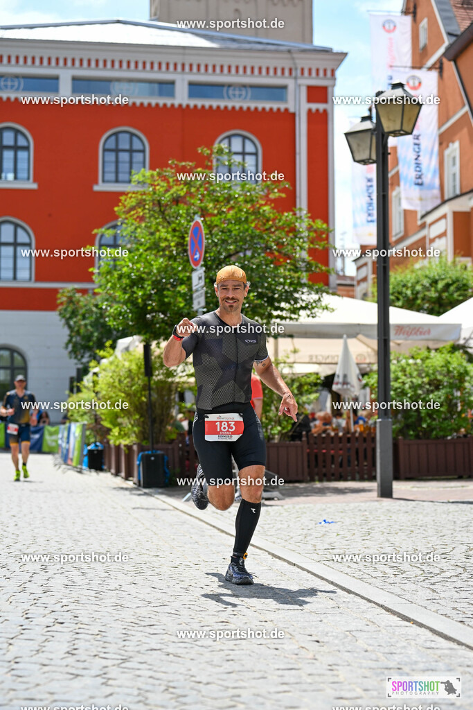 SZI_7061 | Stadttriathlon Erding 2025. #yourpictrs #sportshot_your_pictrs @Sportshotphotography #stadttriathlonerding Copyright: www.sportshot.de