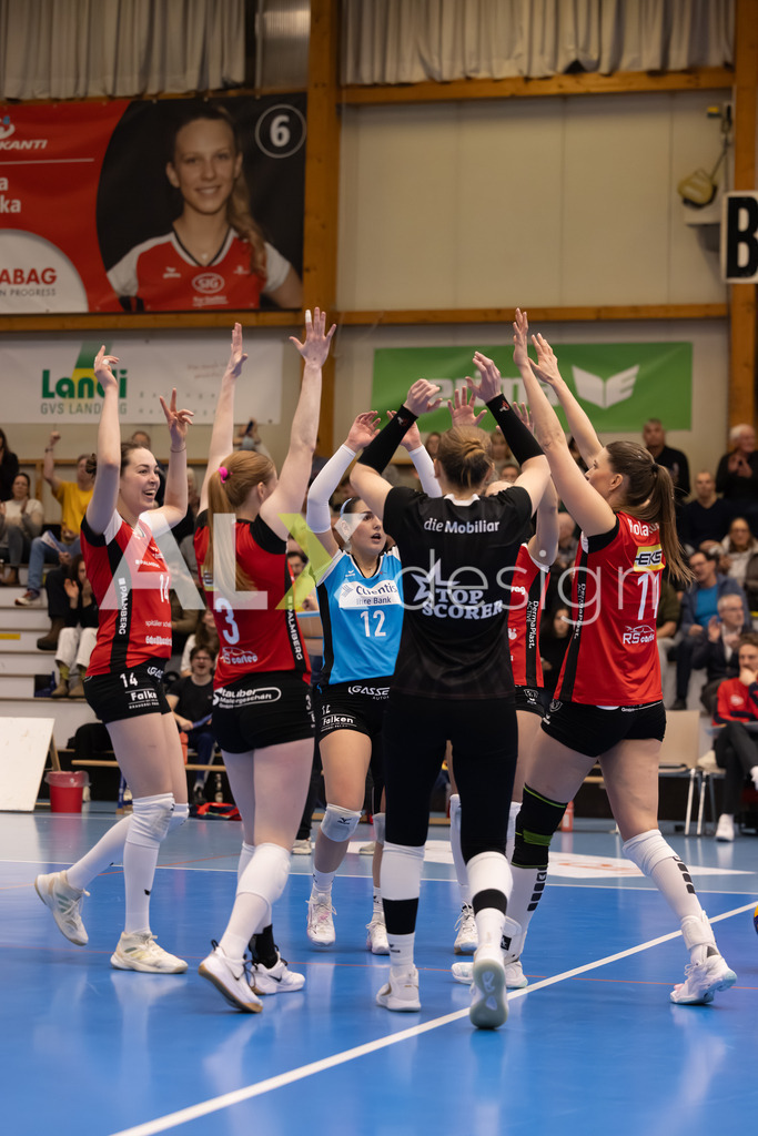 Volleyball I Frauen I Saison 2025-2026 I Volleyball NLA | Women I Round 16 I VC Kanti Schaffhausen - Viteos NUC I 31.01.2026 | VC Kanti Schaffhausen Spielerkreis - Realisiert mit Pictrs.com