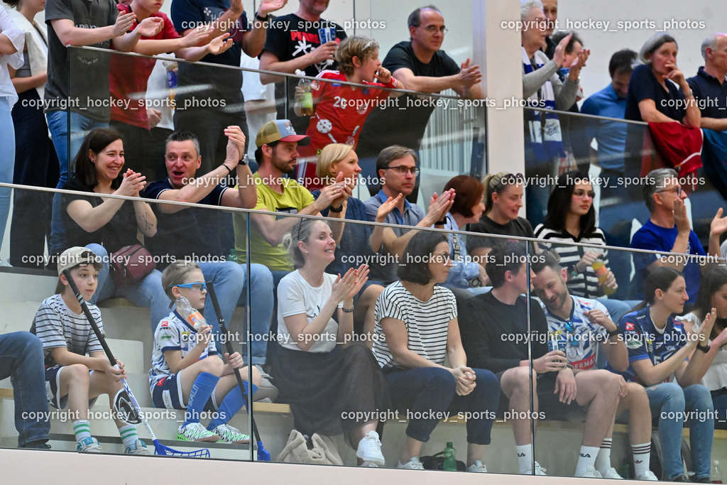 VSV Unihockey vs. Wiener Floorballferein 6.4.2024 | Besucher ST. Martin Ballspielhalle, FANS VSV Unihockey, VSV Unihockey vs. Wiener Floorballferein 6.4.2024, VSV Unihockey vs. Wiener Floorballferein  am 06.04.2024 in Villach (Ballspielhalle St. Martin), Austria, (Photo by Bernd Stefan)