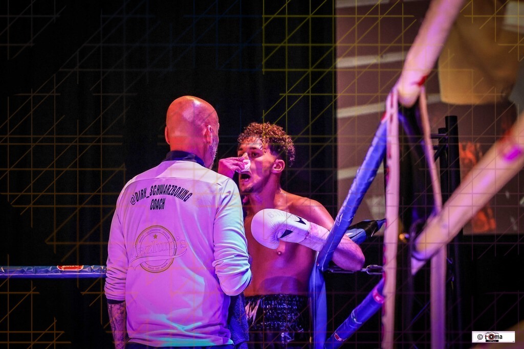 BoB 2026 Arnold vs. Faiz-66 | professionelle Sport- und Eventfotografie von Tomafocus – dynamische Bilder, emotionale Momente und hochwertige Aufnahmen für jeden Anlass. - Realisiert mit Pictrs.com