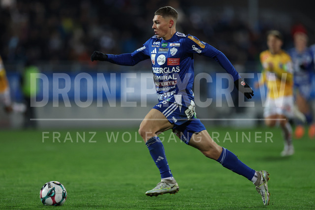 TSV Egger Glas Hartberg vs SV Oberbank Ried – Austrian Bundesliga Match | The image shows Elias Havel (Hartberg), at the Bundesliga match TSV Hartberg vs SV Ried at Profertil Arena Hartberg. 22.11.2025