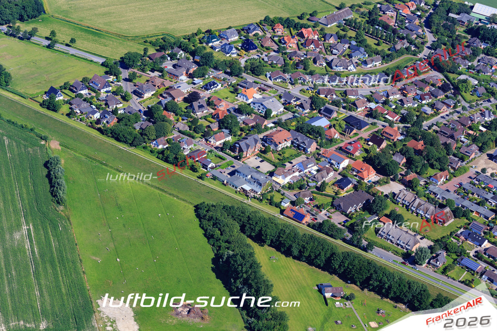 aktuelles Luftbild von  Buesum - Luftaufnahme wurde 2018 von https://frankenair.de mittels Flugzeug (keine Drohne) erstellt.