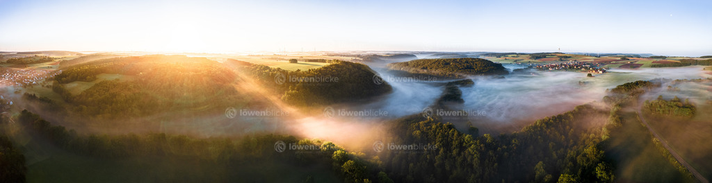 Blick über Schnittlingen am Nebel-Morgen | löwenblicke | shop