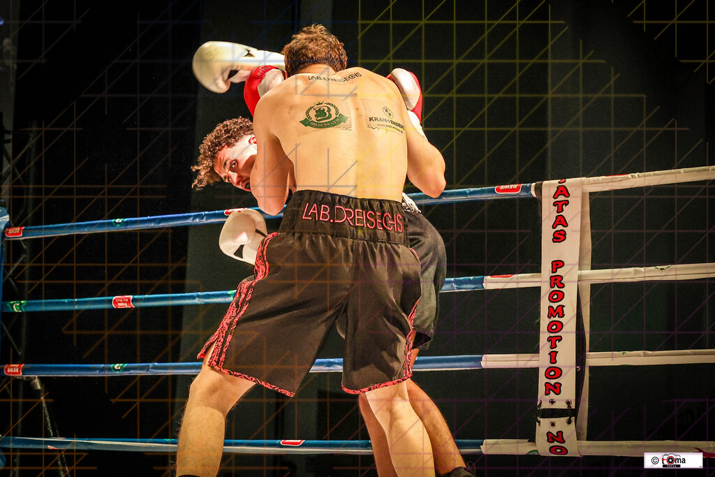 BoB 2026 Arnold vs. Faiz-35 | professionelle Sport- und Eventfotografie von Tomafocus – dynamische Bilder, emotionale Momente und hochwertige Aufnahmen für jeden Anlass. - Realisiert mit Pictrs.com