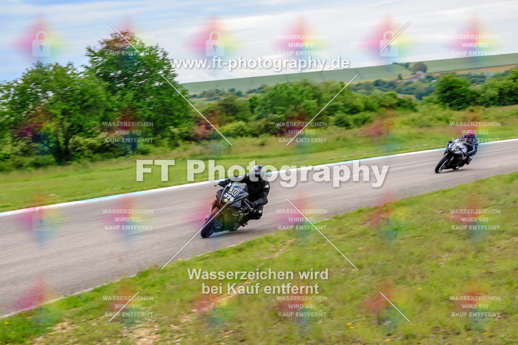 MotoTeam-3368 | Hier findet Ihr Bilder von Touristenfahrten auf der Nürburgring Nordschleife oder von anderen Veranstaltungen die ich besucht habe. Viel Spass beim Durch Schauen 