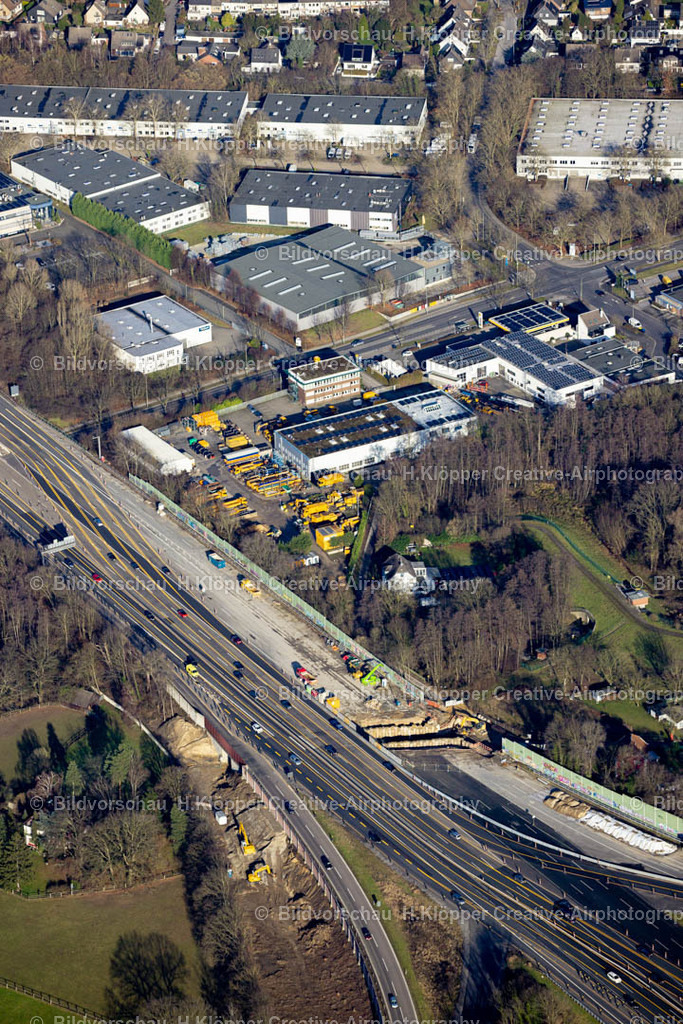 Luftbild Erkrath-8693 | Luftbildfotografie Autobahn- Baustelle zum Ausbau und zur Spur- Erweiterung im Streckenverlauf der " BAB A3 " an der Straße A3 in Erkrath im Bundesland Nordrhein-Westfalen, Deutschland - Realisiert mit Pictrs.com