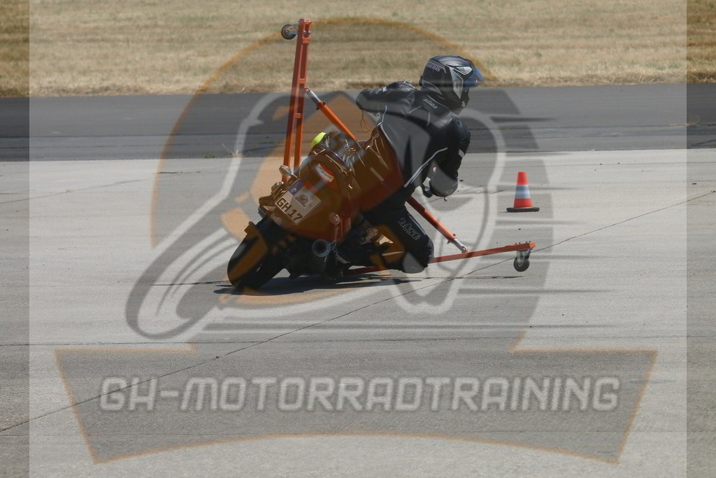 IMG_3107 | gh-motorradtraining-foto.de - Realisiert mit Pictrs.com