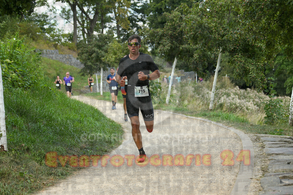 250824_1430_EX1_6456 | Sportfotografie im Rhein-Sieg Kreis, Köln, Bonn, NRW, Rheinland Pfalz, Hessen, etc. Unser Tätigkeitsfeld umfasst den Laufsport vom Volkslauf über den Marathon, Duathlon, Triathon bis zum Ultralauf wie Kölnpfad Ultra oder Schindertrail.