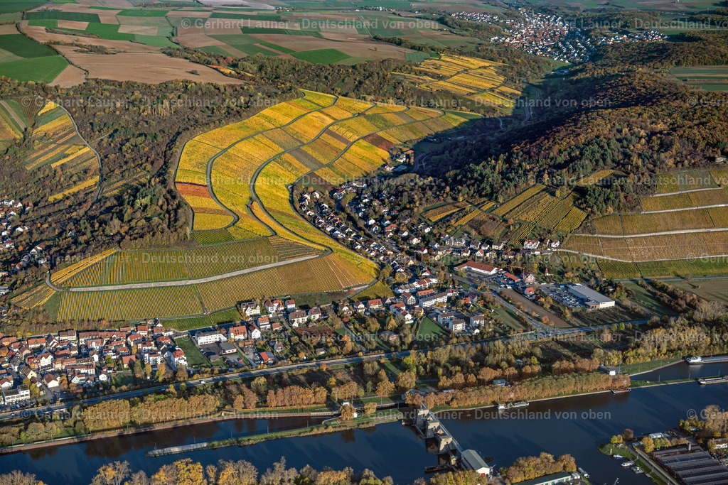 4042250 | Weinbergslandschaft an der Mainschleife bei Escherndorf und Nordheim