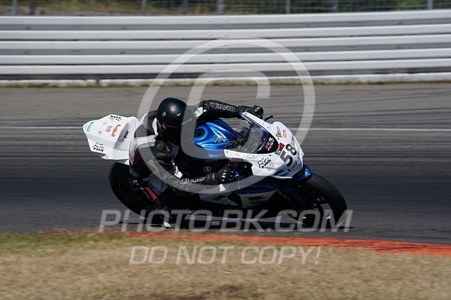 2022_08_12_PBK_14476 | Sportfotografie; SlowMotion; Video; Rennstrecke; Hafeneger; Speer; Racing; RSE; BMW; CBO; Trackday; Motorsportarena; Hockenheimring; Brno; Most; Barcelona; Valencia