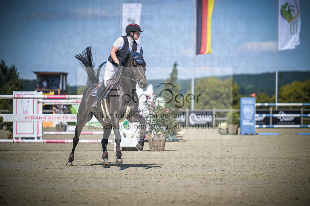DOS_3137 | Entdecke hochwertige Reitturnierfotos von Foto Oger. Professionell, emotional und authentisch – jetzt Lieblingsmomente im Shop bestellen.Deutschlandweite Turnierfotografie. - Realisiert mit Pictrs.com