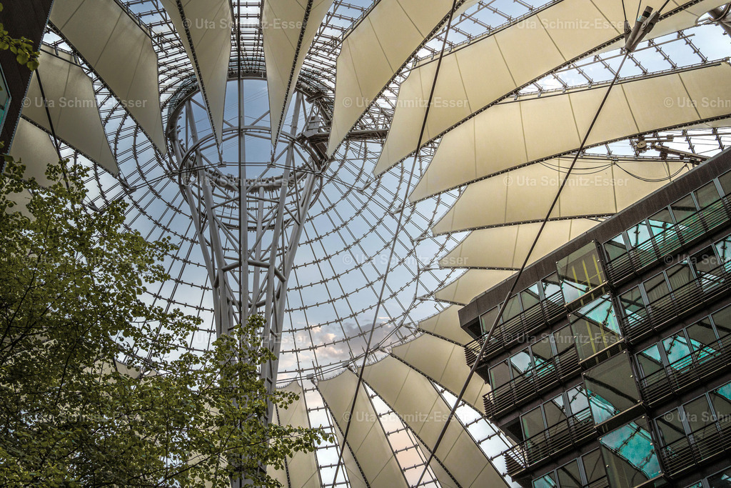 Berlin-Potsdamer-Platz | CEUS Design - Realisiert mit Pictrs.com