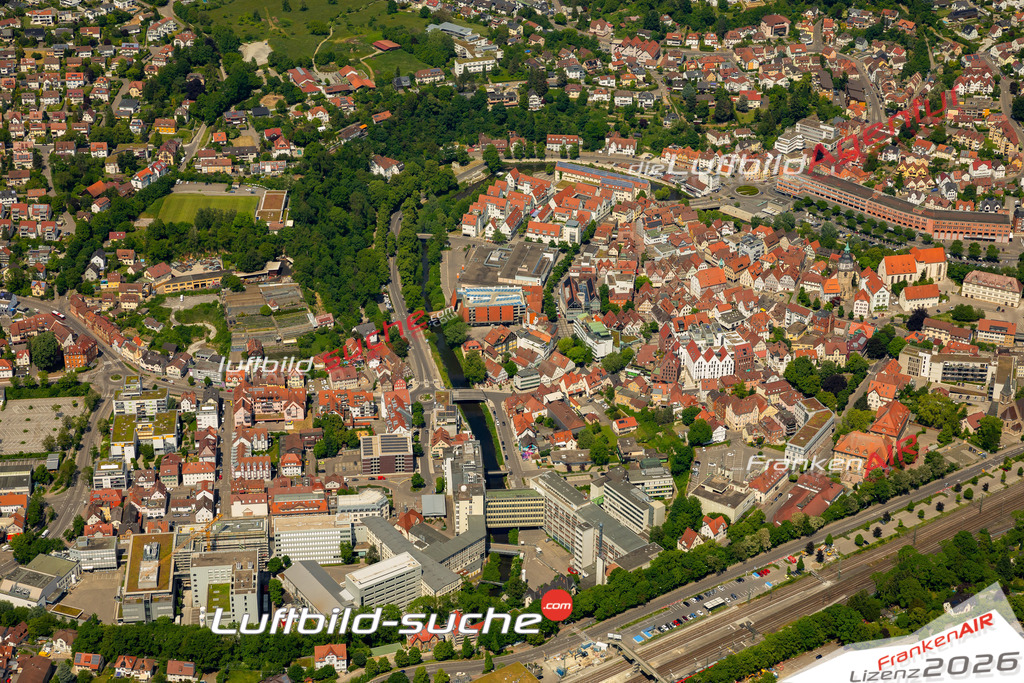 Das Luftbild zeigt Brücken Backnang - Die Luftaufnahme wurde 2023 vom UL-Flugzeug aus erstellt ( keine Drohne ) - Hochauflösende Luftaufnahme - Für grossformatige Ausdrucke geeignet. Die Geschenkidee !Mit Lizenz und Bildrechte bestellbar