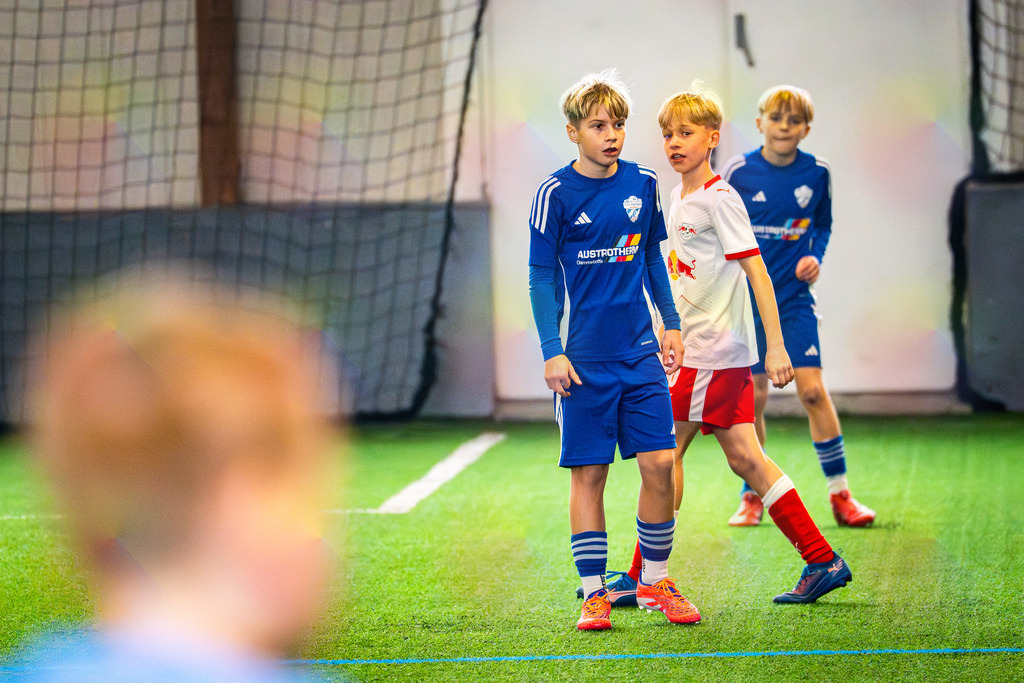 _BLR9519 | Professionelle Fußball- und Sportfotografie. Spielbilder online ansehen und kaufen – Einzelbilder oder komplette Galerien in hoher Qualität. - Realisiert mit Pictrs.com