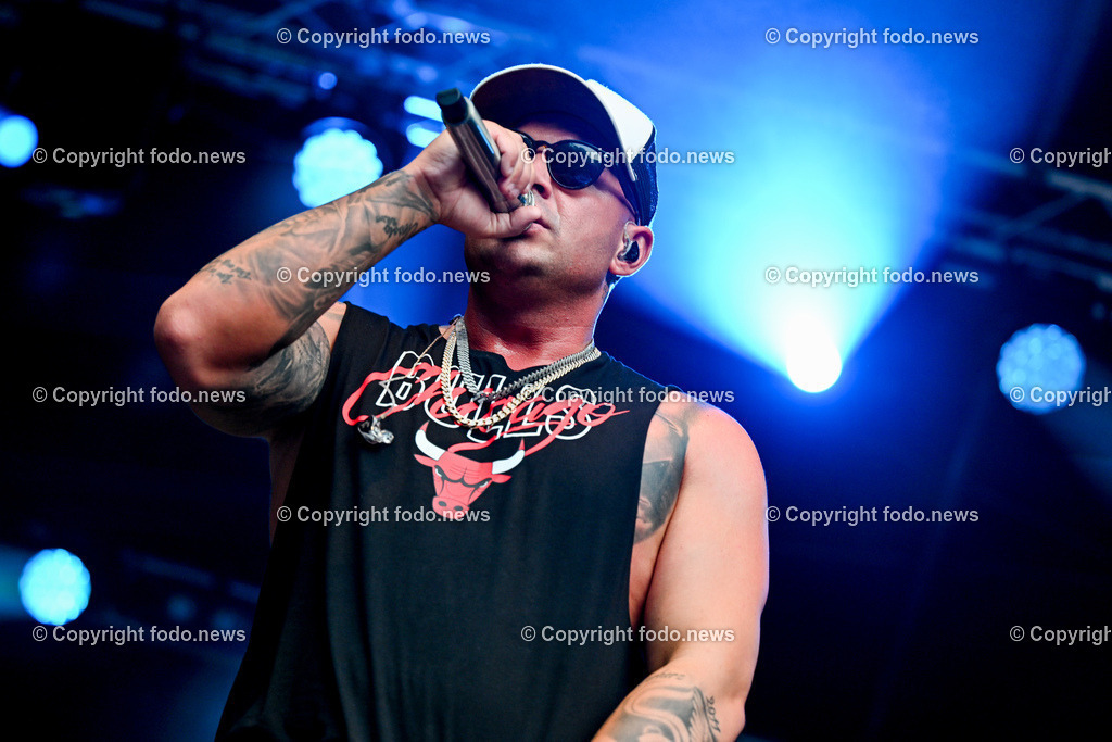 Posthof_ Pietro Lombardi_ 22.06.2023-20 | 22.06.2023, Linz, AUT, Posthof, Open Air Konzert Pietro Lombardi, im Bild Pietro Lombardi 