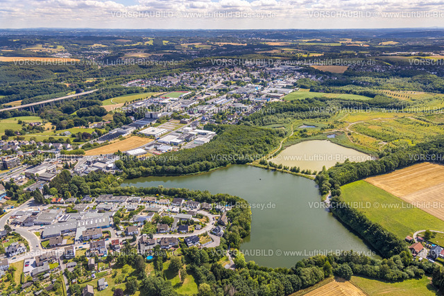 Velbert220803345 | Luftbild, Rheinkalk Schlammteich, Gewerbegebiet Nevigeser Straße, Rützkausen, Wülfrath, Ruhrgebiet, Nordrhein-Westfalen, Deutschland