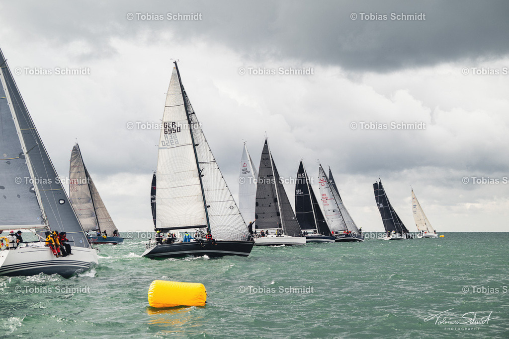 Fehmarn Rund 2025_DSC7066 | Fotoprodukte, Kalender und Wanddeko direkt vom Fotografen auf Fehmarn. Ob Wandbild auf Alu-Dibond, hinter Acrylglas oder auf Leinwand – hier können Sie Ihr Lieblingsbild kaufen. - Realisiert mit Pictrs.com