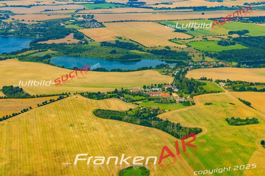 Schrägluftbild  Kleefeld  Cambs - Das Luftbild wurde 2025 vom UL-Flugzeug heraus erstellt (ohne Drohne- keine Drohnenaufnahme ) - Hochauflösende Luftaufnahme -Nicht vergleichbar mit Google Maps oder Satelittenbilder- Die Geschenkidee !Mit Lizenz und Bildrechte bestellbar