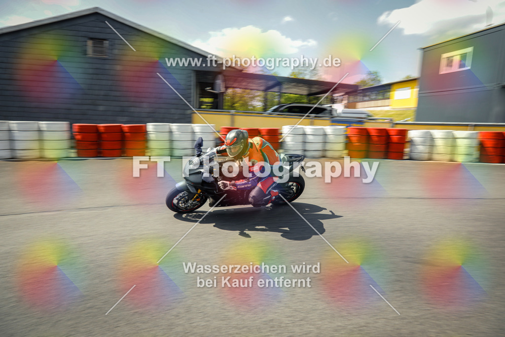 OBK_Mai_Justin_Uwe-11056 | Hier findet Ihr Bilder von Touristenfahrten auf der Nürburgring Nordschleife oder von anderen Veranstaltungen die ich besucht habe. Viel Spass beim Durch Schauen 