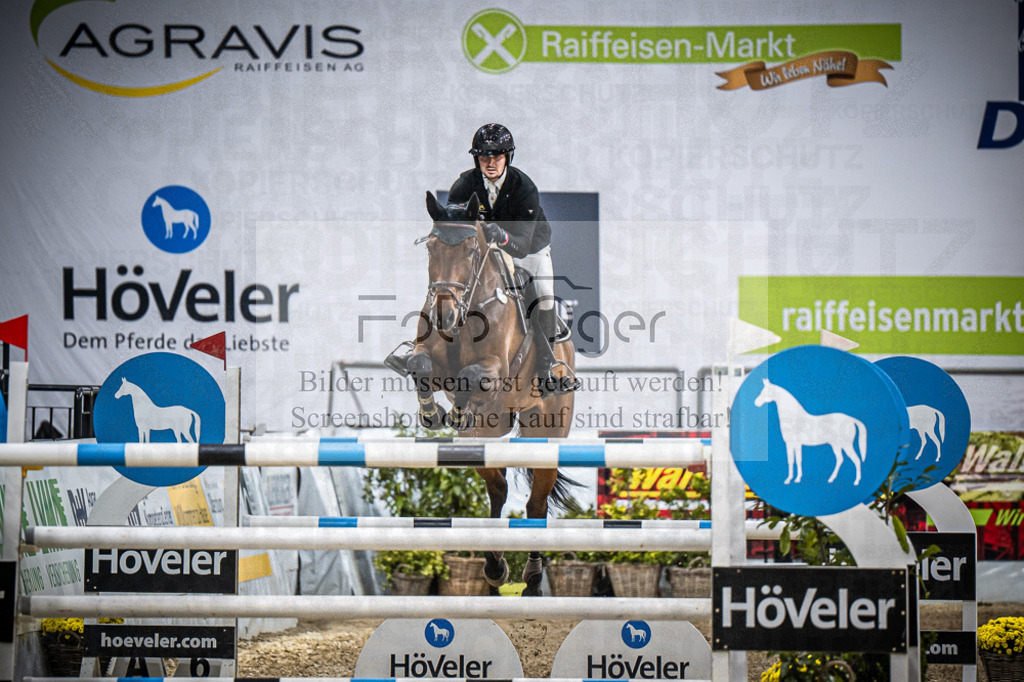 DOS_2225 | Entdecke hochwertige Reitturnierfotos von Foto Oger. Professionell, emotional und authentisch – jetzt Lieblingsmomente im Shop bestellen.Deutschlandweite Turnierfotografie. - Realisiert mit Pictrs.com