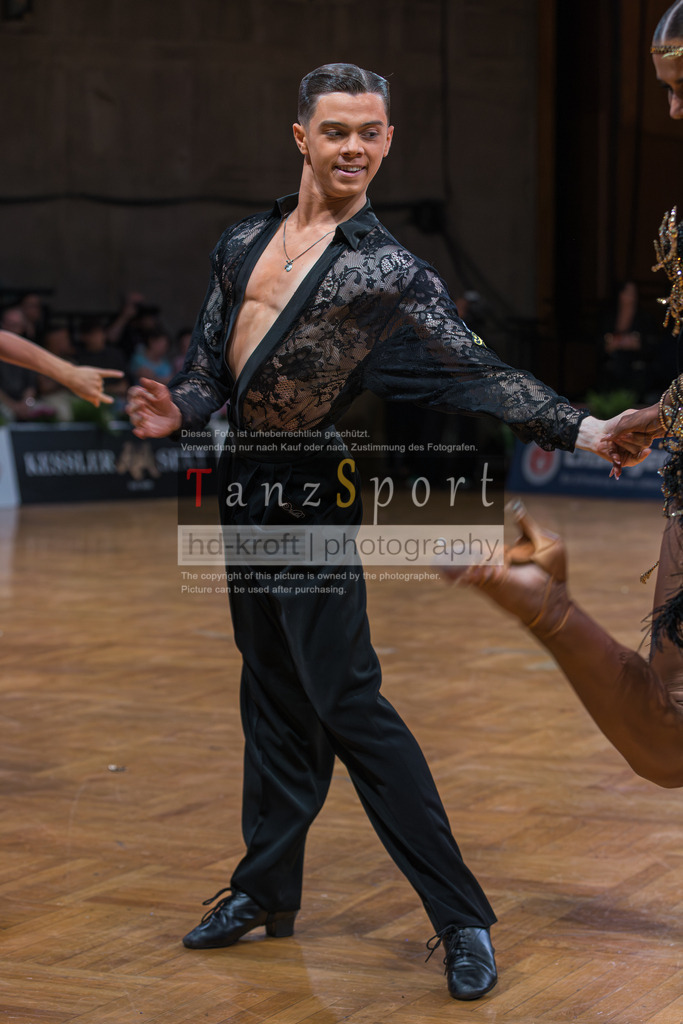 20250820_WDSF Open Lat Youth_2845 | Tanzsportbilder, Standardtanz, Lateintanz, WDSF, DTV, LTVB, dancecomp, goc, hessen tanzt, blaues band der spree, walzer, tango, wiener walzer, slowfox, quickstepp, samba, rumba, cha-cha-cha, paso doble. jive, hd-kroft photography, turniertanzsport