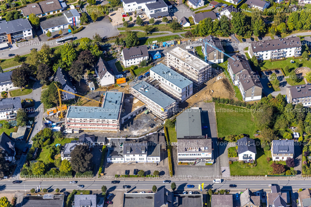Schmallenberg220903769 | , Luftbild, Baustelle und Neubau WohnhÃ¤user, Bauprojekt Weitblick, Hohe Fohr, Schmallenberg, Sauerland, Nordrhein-Westfalen, Deutschland
