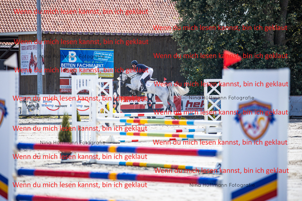 BK1A4989 | Turnierbilder Turnierfotos Nina Hüffmann Turnierfotografie Pferdefotografie Tierzeichnung Haustierzeichnung Pferdezeichnung Hundezeichnung Videograf  - Realisiert mit Pictrs.com