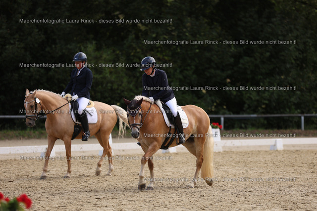 HG9A1596 | laurarinckfotografie - Realisiert mit Pictrs.com