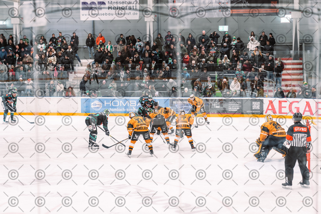 Alligators_vs_Fuessen_21.11.2025-026 | Höchstadt Alligators Fotogalerie: Eishockey-Action aus Franken. Professionelle Spielfotos, Portraits & Stadionbilder zum Download. Jetzt entdecken! - Realisiert mit Pictrs.com