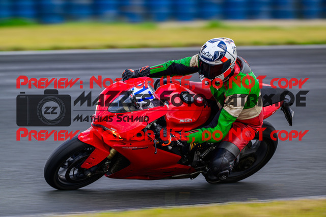 MaZZes_FotoMatrix_240724_6007705_0249 | BLAU