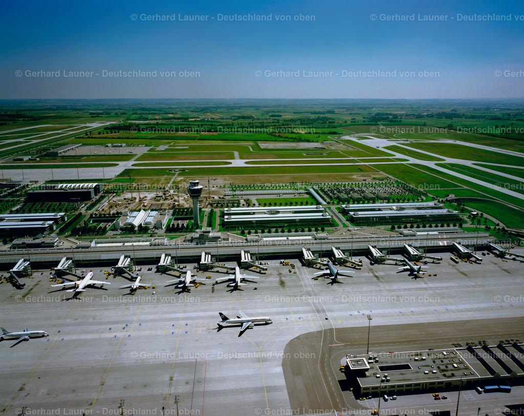 9300166 | Franz Josef Strauß Flughafen München ca1994