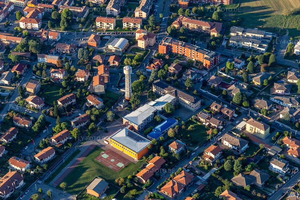 Luftbild: Scuola Media di Masate 