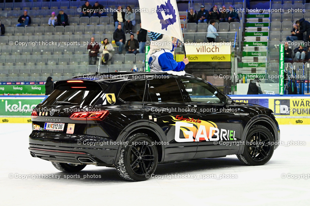 EC IDM WÄRMEPUMPEN VSV vs. Steinbach Black Wings Linz | Maskottchen EC VSV, Fahrschule Gabriel, EC IDM WÄRMEPUMPEN VSV vs. Steinbach Black Wings Linz, EC IDM WÄRMEPUMPEN VSV vs. Steinbach Black Wings Linz am 04.03.2026 in Villach (Stadthalle Villach), Austria, (Photo by Bernd Stefan)