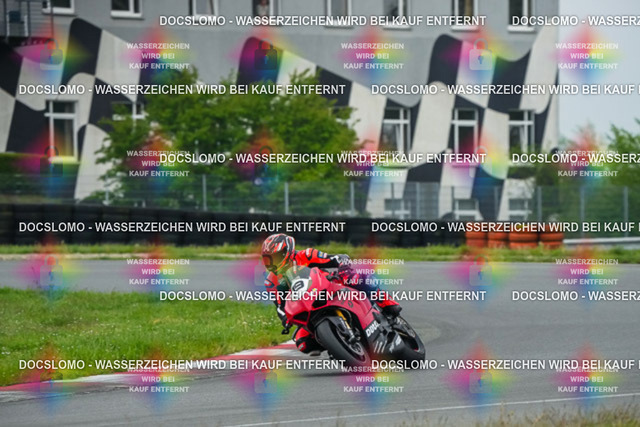 2026_05_08_PBK_23273_LRX | Sportfotografie; SlowMotion; Video; Rennstrecke; Hafeneger; Speer; Racing; RSE; BMW; CBO; Trackday; Motorsportarena; Hockenheimring; Brno; Most; Barcelona; Valencia