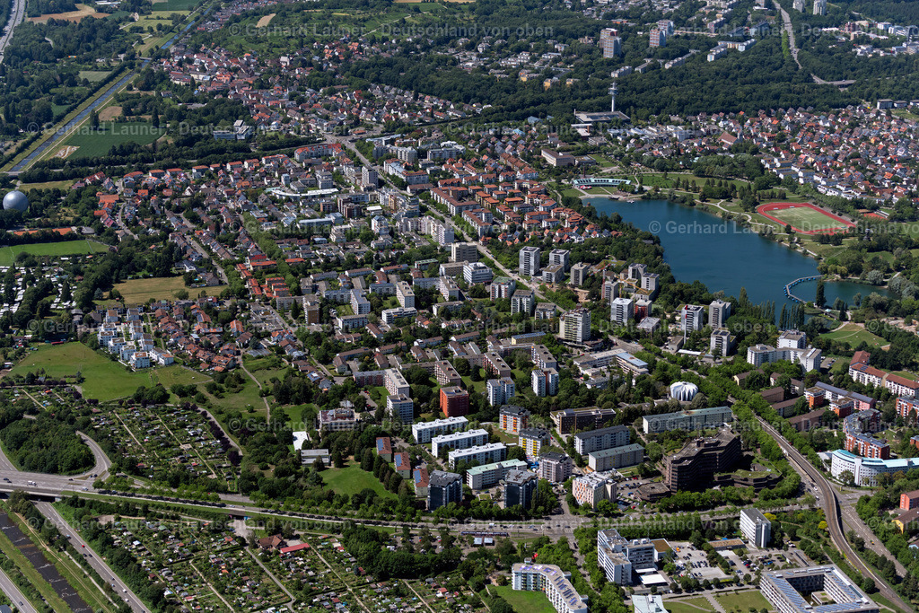 4033011 | BETZENHAUSEN 30.06.2020 Stadtzentrum im Innenstadtbereich  in Betzenhausen im Bundesland Baden-Württemberg, Deutschland // The city center in the downtown area  in Betzenhausen in the state Baden-Wuerttemberg, Germany Foto: Gerhard Launer