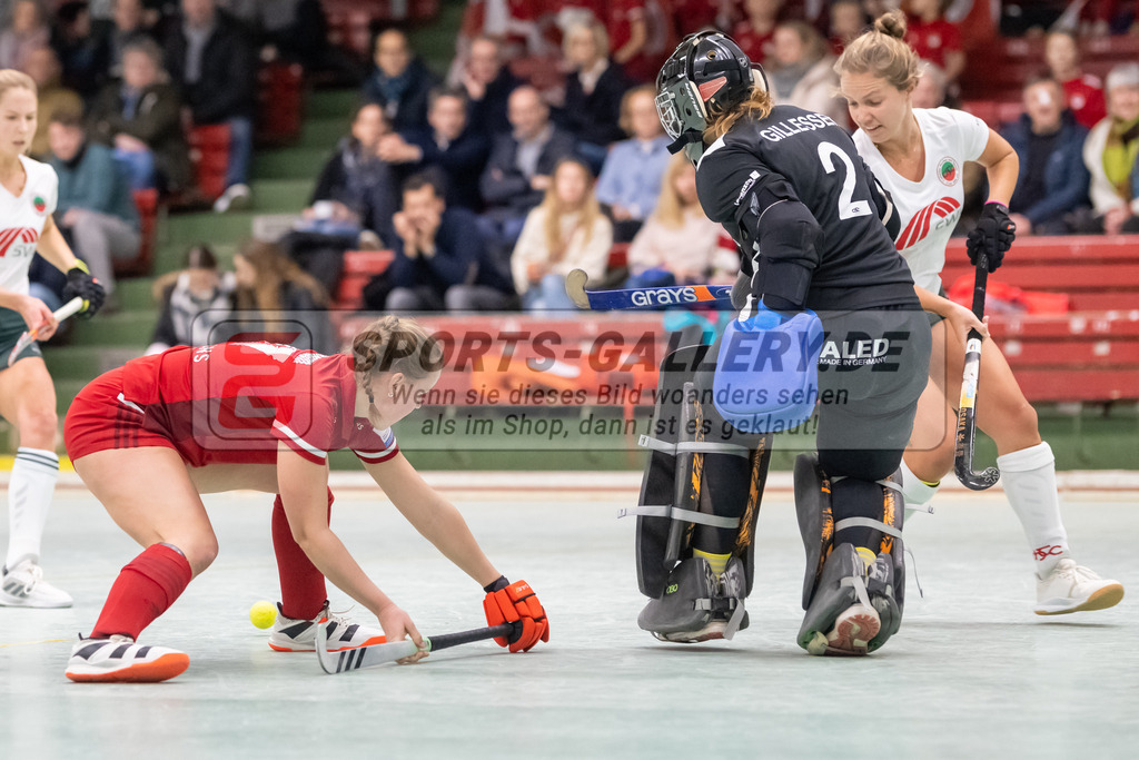 SFE_20221218_0092 | 1. Bundesliga Hockey Damen Rot-Weiss Köln - Crefelder HTCa am 18.12.2022 in Köln (KTHC Stadion Rot-Weiss Köln Tennis and Hockey Club), Photo: Stephan Fehrmann 2022 (Sports-Gallery),Jana Gillessen Torfrau ( Crefelder HTC #2 )