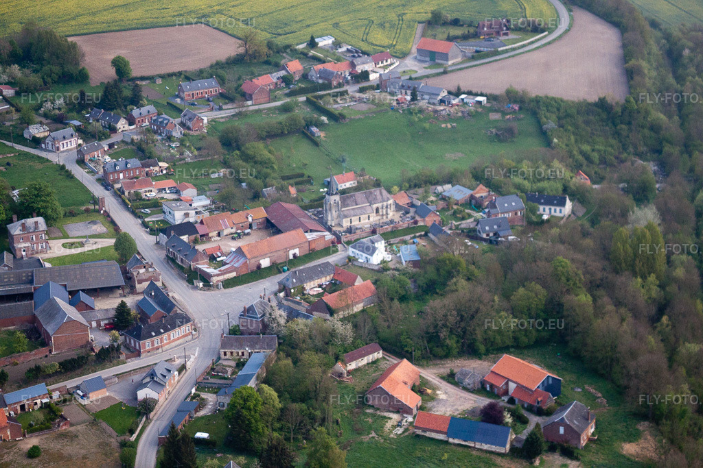 Vue aérienne: Vue de la ville à Grand-Verly dans le département Aisne, France. Photo: IMG_40002.jpg prise le 17/04/2011 par Werner Riehm/FLY-FOTO.eu – Résolution de l'original: 4752 x 3168 px