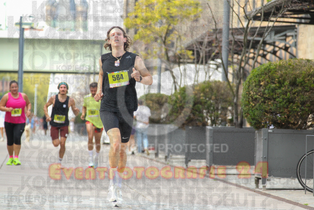 250920_1507_EV4_8103 | Sportfotografie im Rhein-Sieg Kreis, Köln, Bonn, NRW, Rheinland Pfalz, Hessen, etc. Unser Tätigkeitsfeld umfasst den Laufsport vom Volkslauf über den Marathon, Duathlon, Triathon bis zum Ultralauf wie Kölnpfad Ultra oder Schindertrail.