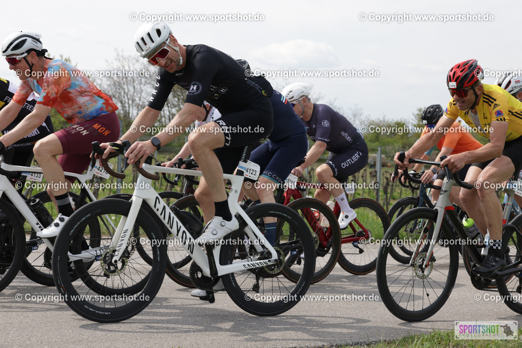 368A4813 | Neusiedlersee Radmarathon 2026@sportshot_your_pictrs #yourpictures#roadtowm2029 #nrm #neusiedlerseeradmarathon #neusiedlersee #neusiedlerseetourismus #burgenland #mörbisch #nrm26 #burgenlandtourismus #voglundco #poweredbyburgenlandtourismus #radsport #rad #marathon #ucigranfondo #visitburgenland #ucigranfondoworldseries