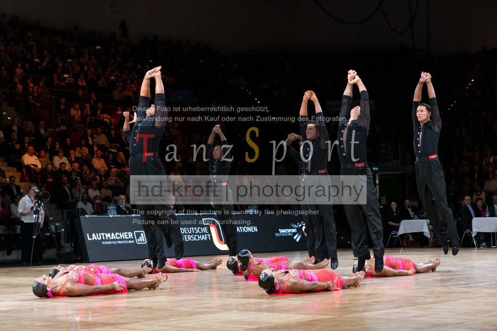 20241109_DM-Formationen_3862 | Tanzsportbilder, Standardtanz, Lateintanz, WDSF, DTV, LTVB, dancecomp, goc, hessen tanzt, blaues band der spree, walzer, tango, wiener walzer, slowfox, quickstepp, samba, rumba, cha-cha-cha, paso doble. jive, hd-kroft photography, turniertanzsport
