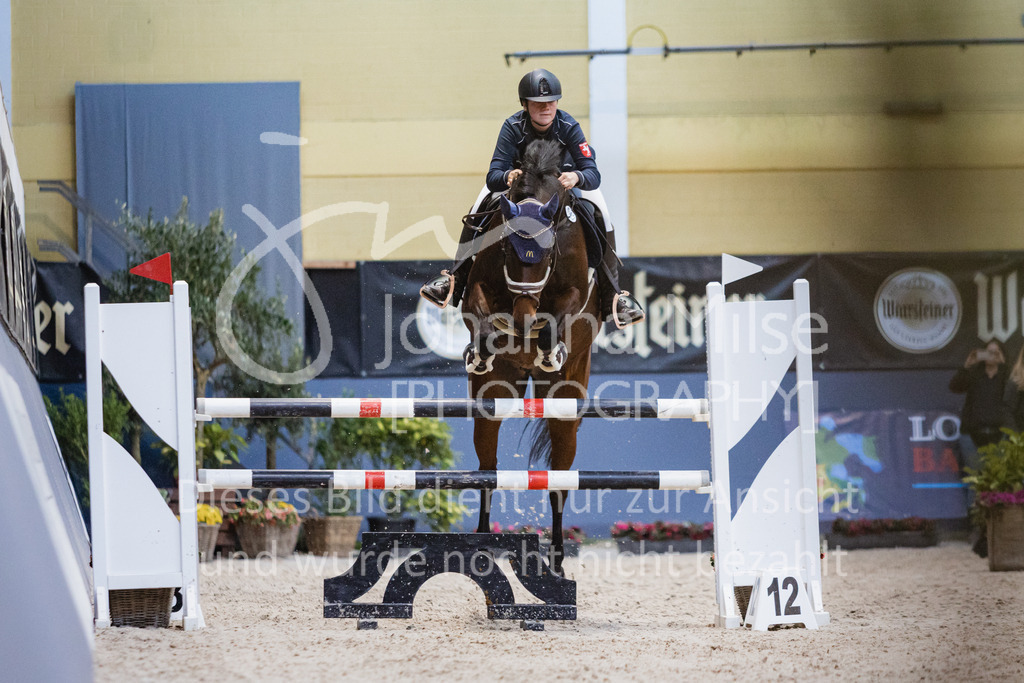 221112_Warstein_L-Spr-233 | Deine schönsten Turniermomente als professionelle Fotos! Entdecke hochwertige Pferdesport-Fotografie im Online-Shop. Jetzt Fotos finden & bestellen!