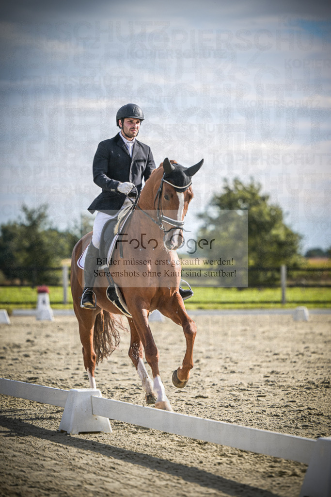 DOS_0740 | Entdecke hochwertige Reitturnierfotos von Foto Oger. Professionell, emotional und authentisch – jetzt Lieblingsmomente im Shop bestellen.Deutschlandweite Turnierfotografie. - Realisiert mit Pictrs.com
